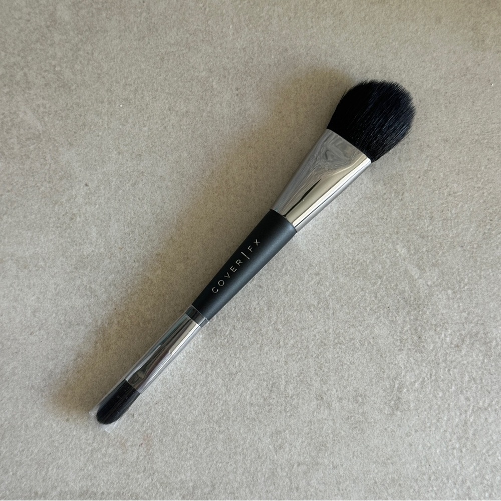 Cover FX Contour Brush - Precision Contouring